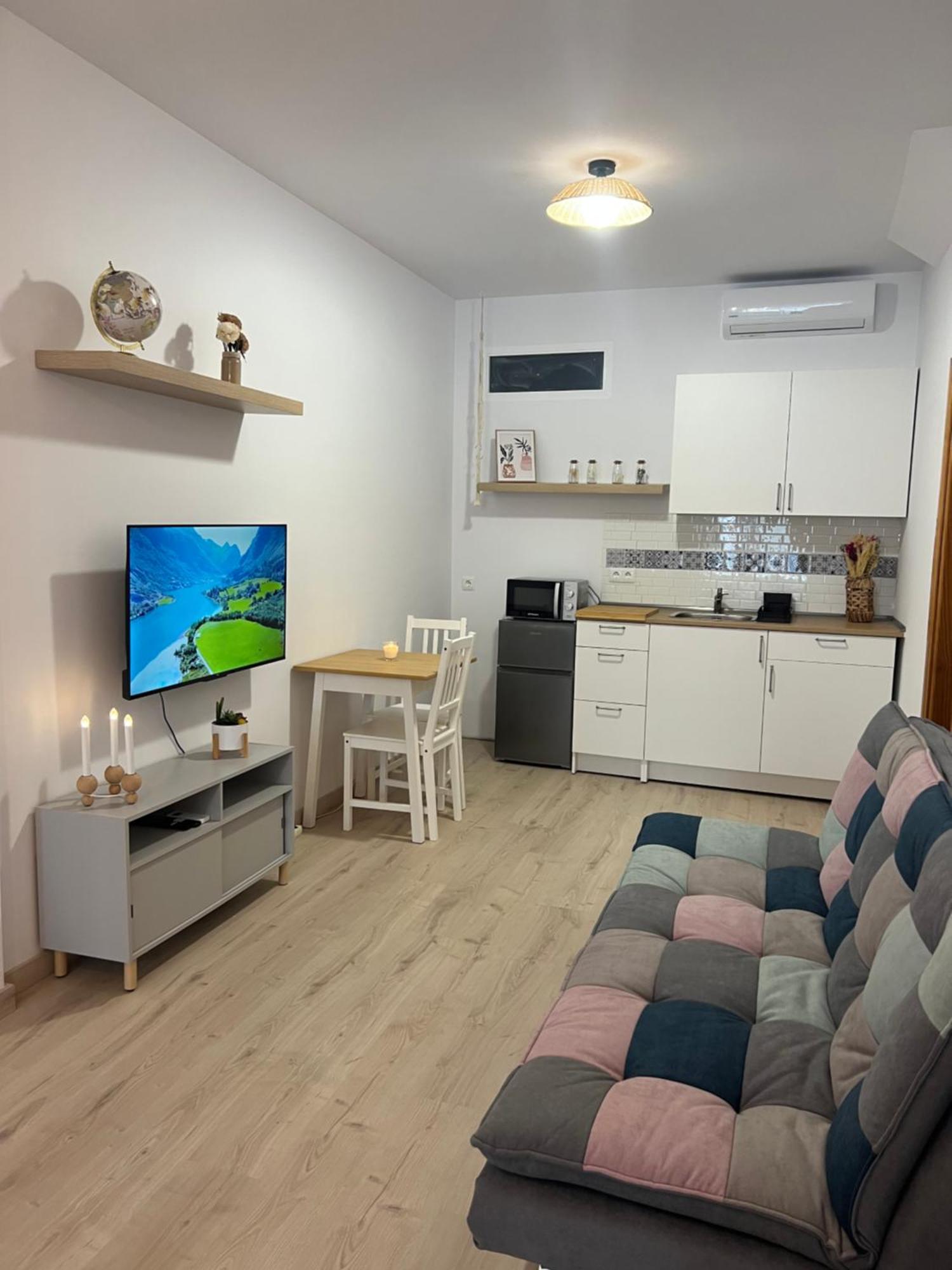 Апартаменты Loft La Casa De Lola Калета-де-Велес Экстерьер фото